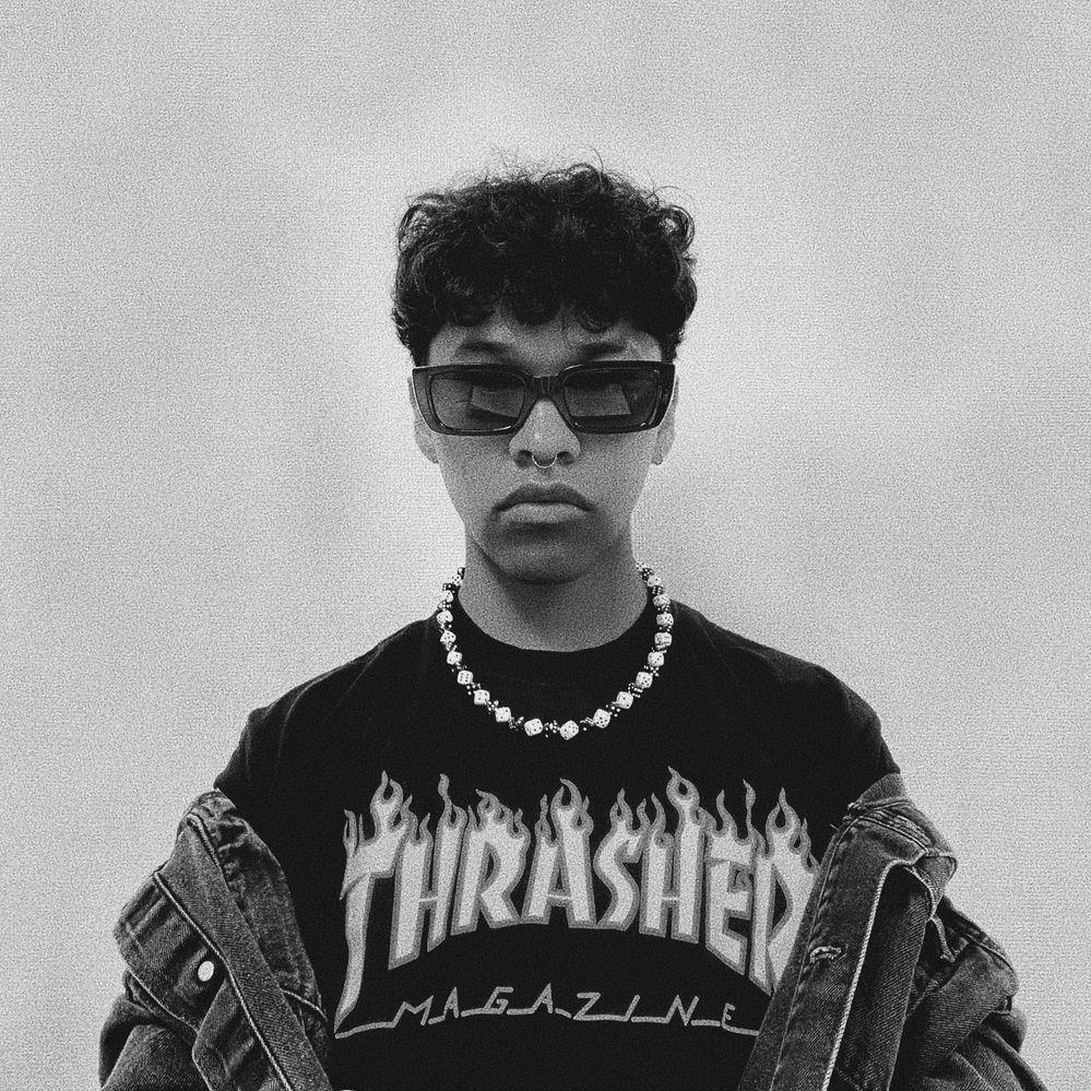 Axzø profile square.jpg