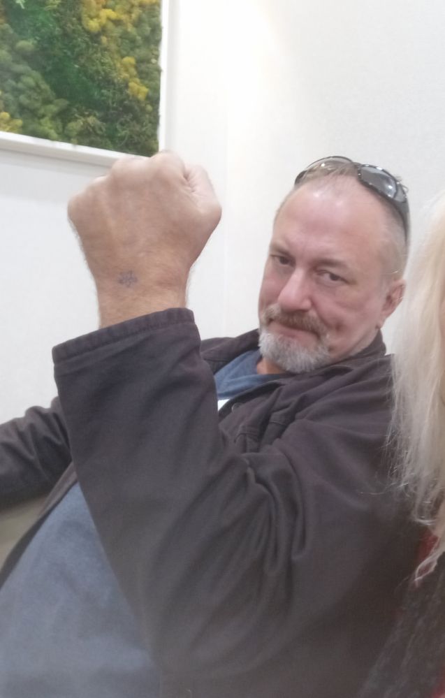 Pissed off in Nashville airport for 12 hrs 20221101_170640.jpg