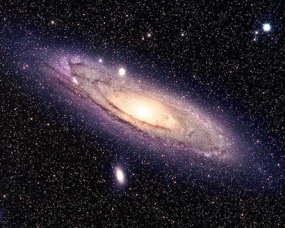 Andromeda_Galaxy_pictures_astronomy_space_white_stars_hubble_BlackHole.jpg