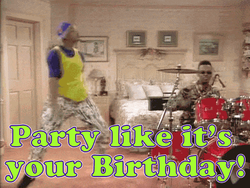 28fb56699b81978e-happy-birthday-dancing-gif-funny-birthday-funny-memes-best.gif